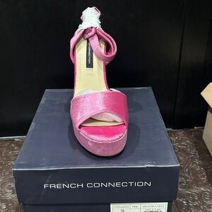 NIB French Connection Vibrant Pink Heels